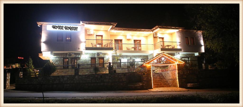 Voreas Hotel Loutraki  Bagian luar foto